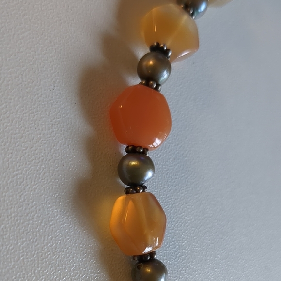 copy Agate Coral and Silver Bead Necklace - Picture 6 of 7